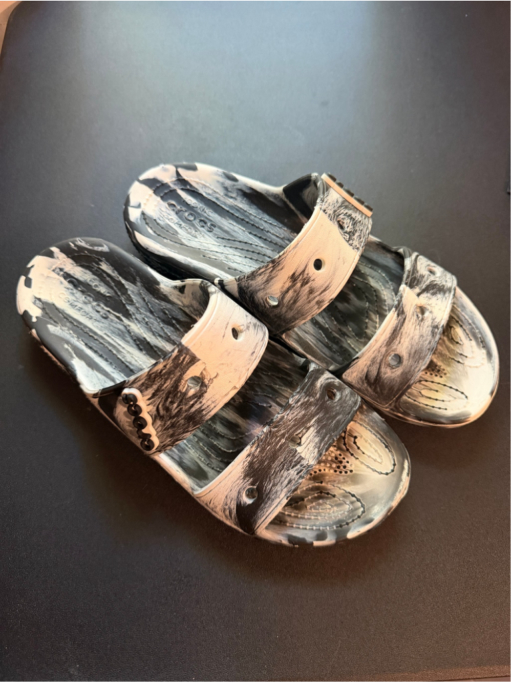 Women's Crocs Classic Marbled Slides Size 11 Black and White